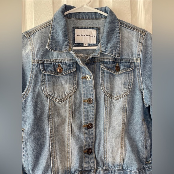 The Style Between Us Jean Jacket Junior Medium Denim - Picture 3 of 16